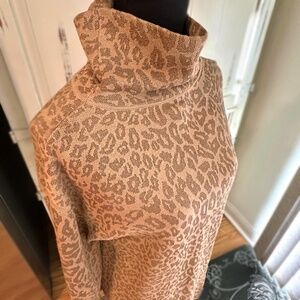 CHICO'S Cheetah Turtle Neck Sweater